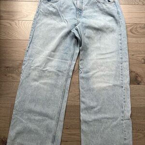 Levi's "Superlow" jeans